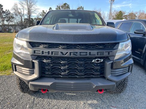 Used 2022 Chevrolet Colorado ZR2 w/ ZR2 Midnight Special Edition image 8