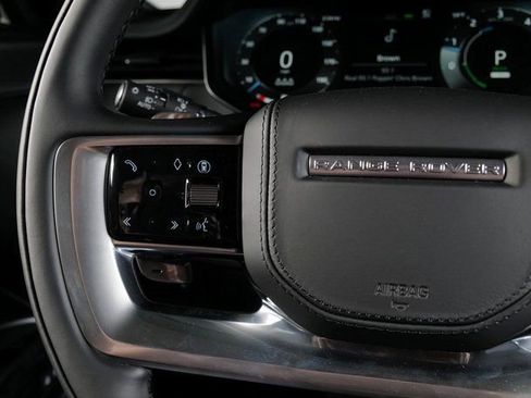 New 2025 Land Rover Range Rover SE image 16