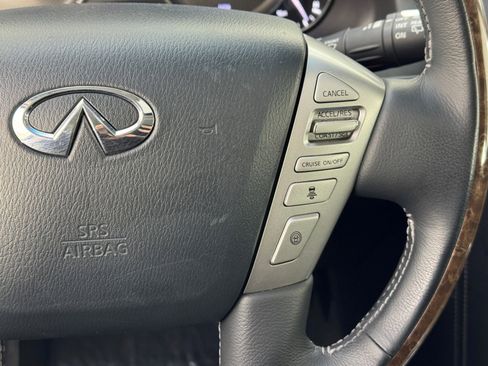 Used 2017 INFINITI QX80 4WD w/ Driver Assistance Package image 20