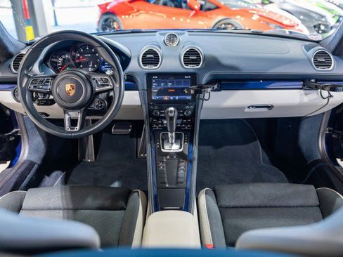 Used 2018 Porsche 718 Cayman GTS image 36