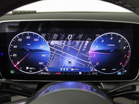 Certified 2025 Mercedes-Benz GLC 300 4MATIC image 17