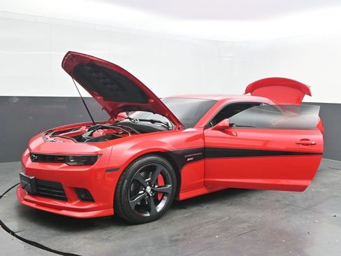 Used 2015 Chevrolet Camaro SS w/ RS Package image 32