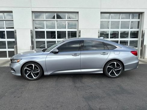 Used 2020 Honda Accord Sport image 3