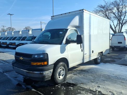 New 2026 Chevrolet Express 3500 w/ Power Convenience Package image 16