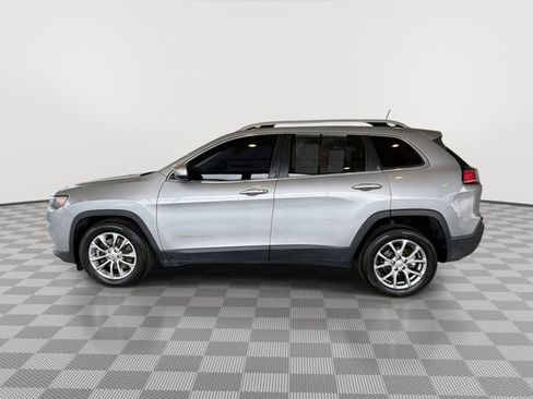 Used 2019 Jeep Cherokee Latitude Plus FWD image 6