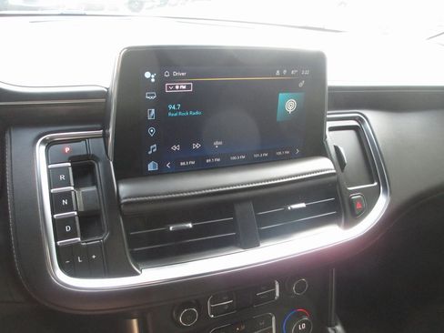 Certified 2024 Chevrolet Suburban LT image 27