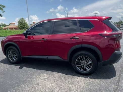 Used 2023 Nissan Rogue S FWD image 6