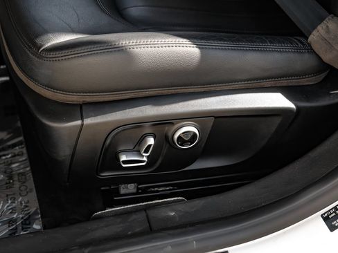 Used 2022 Maserati Quattroporte Modena RWD image 44
