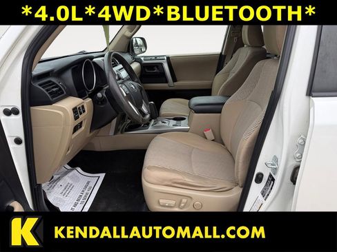 Used 2011 Toyota 4Runner SR5 w/ Convenience Pkg image 9