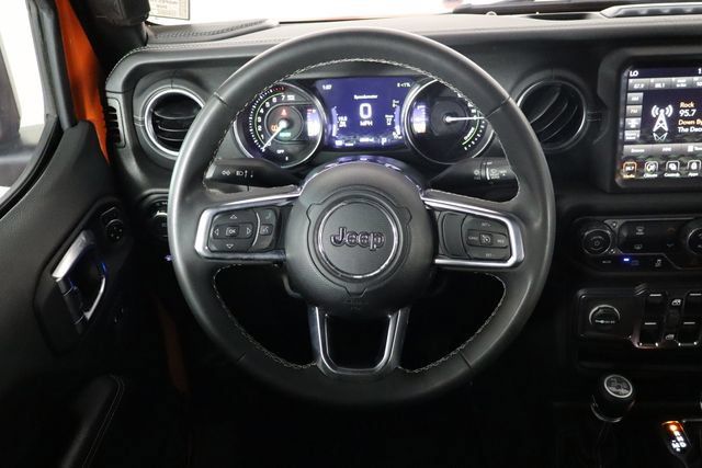Used 2023 Jeep Wrangler Unlimited Sahara AWD/4WD image 7