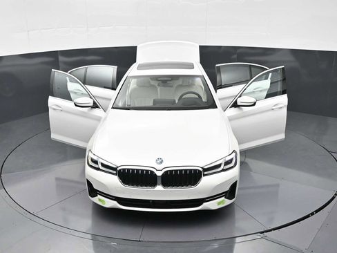 Used 2023 BMW 530e xDrive w/ Executive Package AWD/4WD image 33