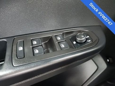 Certified 2024 Volkswagen Taos SEL image 16