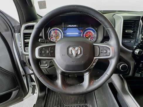 Used 2022 RAM 1500 Big Horn AWD/4WD image 12