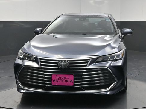 Used 2019 Toyota Avalon XLE w/ Moonroof Package FWD image 19