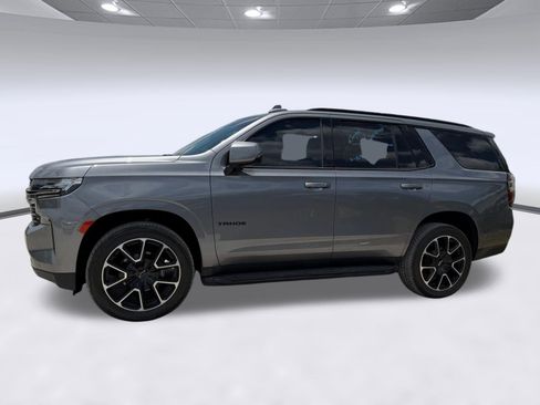 Used 2022 Chevrolet Tahoe RST w/ Luxury Package RWD image 2