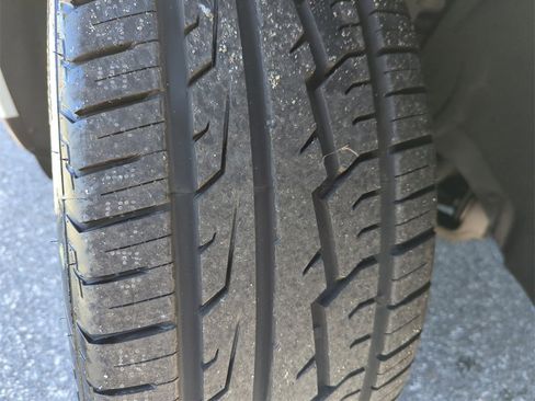 Used 2017 Porsche Cayenne S Platinum image 44