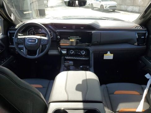 New 2026 GMC Sierra 1500 AT4 w/ AT4 Premium Package AWD/4WD image 13