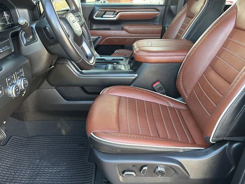 Used 2025 GMC Sierra 3500 Denali Ultimate image 25