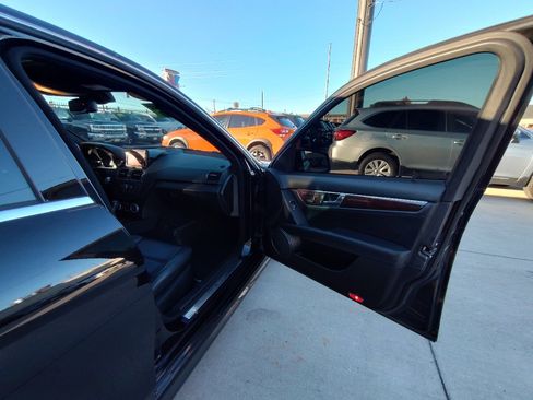 Used 2010 Mercedes-Benz C 63 AMG Sedan image 41