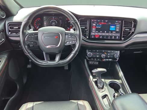 Used 2024 Dodge Durango GT RWD image 11