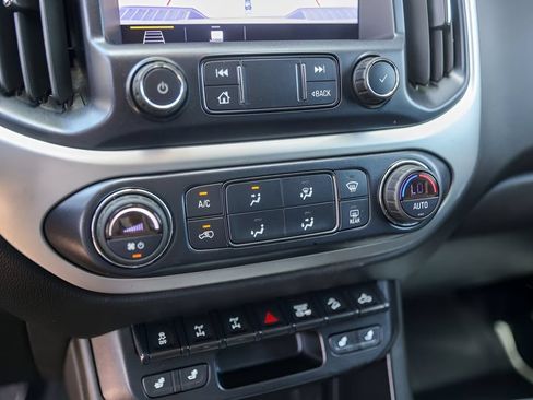 Used 2019 Chevrolet Colorado ZR2 AWD/4WD image 20