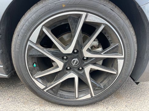 Certified 2024 Nissan Sentra SR FWD image 12