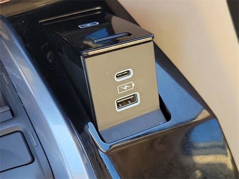 Used 2023 Acura MDX SH-AWD w/ Technology Package image 30