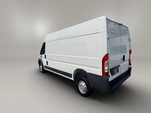 Used 2018 RAM ProMaster 2500 FWD image 8