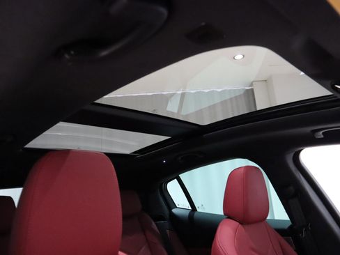 New 2025 Maserati Grecale Modena image 19