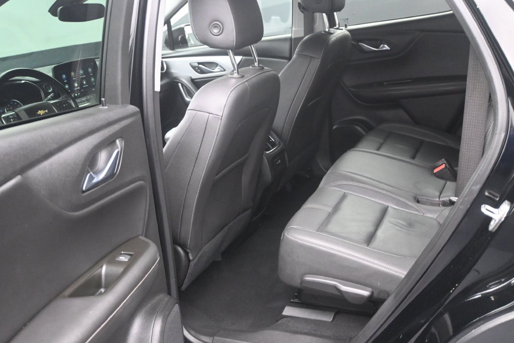 Used 2023 Chevrolet Blazer LT FWD image 12