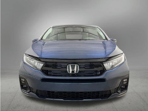 New 2027 Honda Odyssey Touring image 8