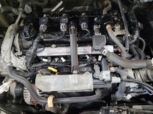 Used 2021 Nissan Versa SV FWD image 30