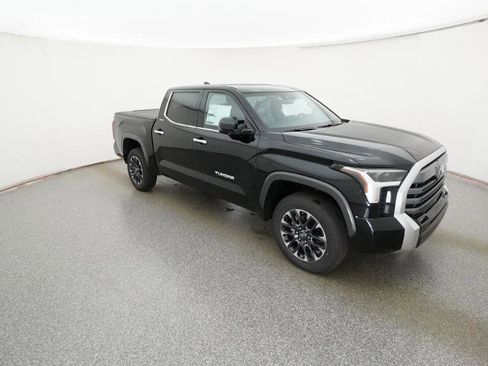 New 2026 Toyota Tundra Limited AWD/4WD image 16