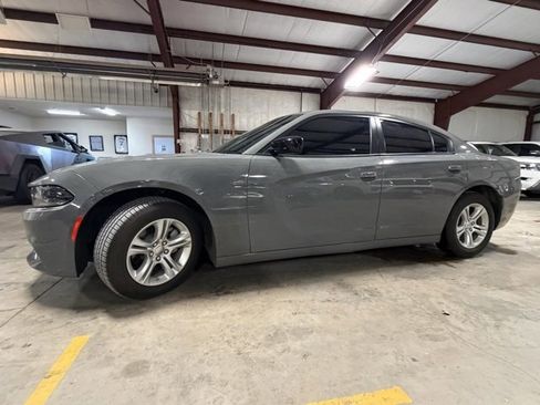Used 2023 Dodge Charger SXT image 4