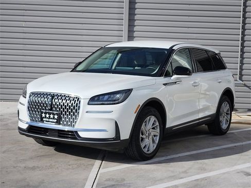 Used 2023 Lincoln Corsair FWD image 5