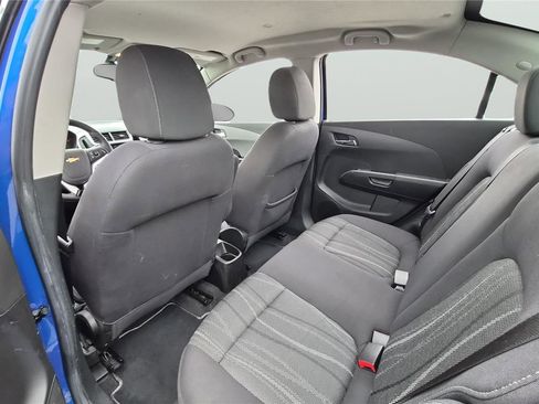 Used 2020 Chevrolet Sonic LT w/ Convenience Package image 19