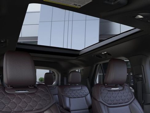 New 2026 Ford Explorer Platinum w/ LUX Leather Package AWD/4WD image 22