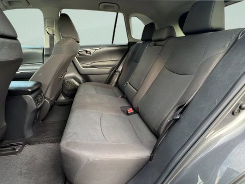 Used 2024 Toyota RAV4 LE FWD image 10