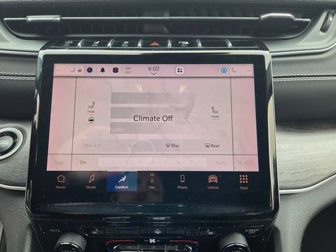 Used 2022 Jeep Grand Cherokee Limited AWD/4WD image 21