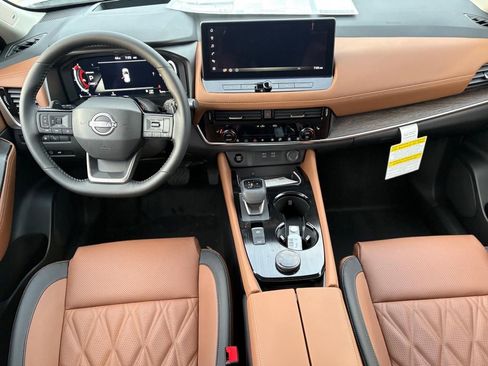 New 2026 Nissan Rogue Platinum AWD/4WD image 9
