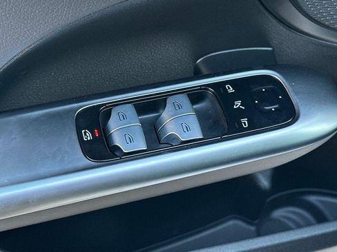 Used 2024 Mercedes-Benz C 300 C 300 image 11