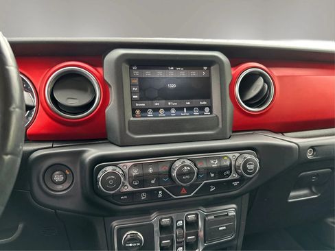 Used 2019 Jeep Wrangler Unlimited Rubicon w/ Steel Bumper Group AWD/4WD image 14