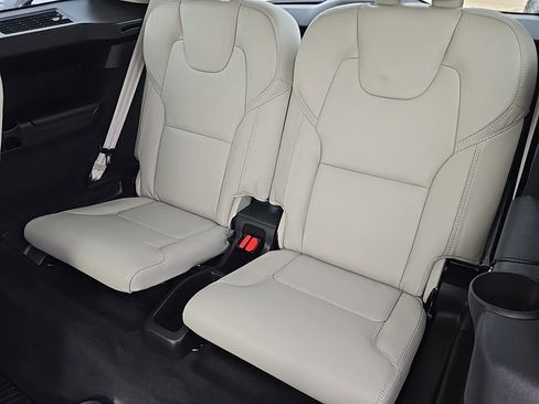 Used 2025 Volvo XC90 B6 Ultra w/ Protection Package Premier image 32
