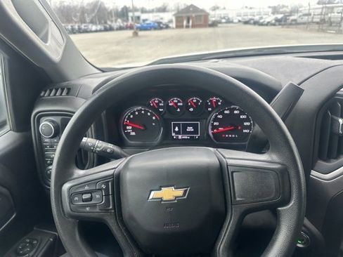 Used 2023 Chevrolet Silverado 1500 Custom image 11