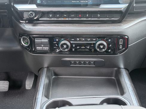 Used 2024 Chevrolet Silverado 2500 LTZ w/ LTZ Plus Package AWD/4WD image 18