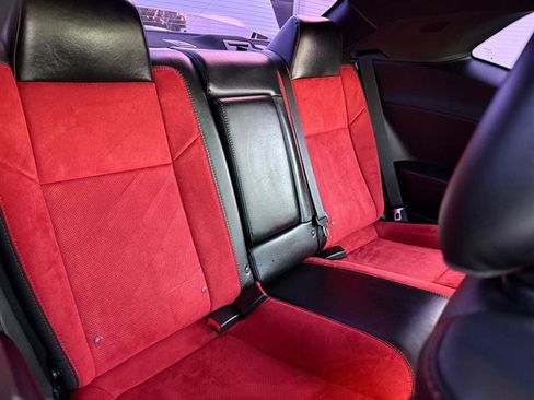 Used 2017 Dodge Challenger R/T Scat Pack w/ Leather Interior Group image 16