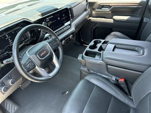 Used 2025 GMC Sierra 1500 SLT AWD/4WD image 10