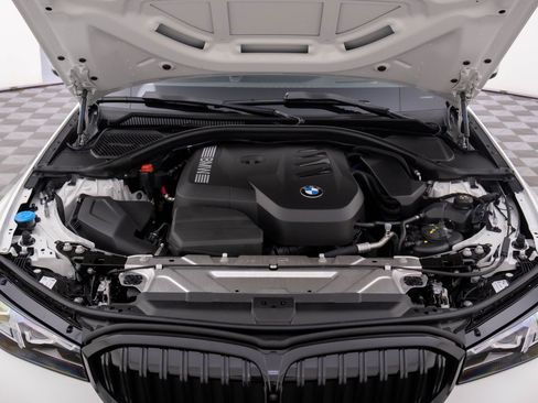 New 2026 BMW 330i xDrive Sedan w/ M Sport Package image 26