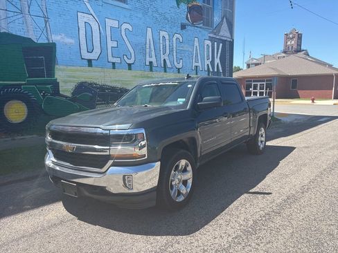 Used 2018 Chevrolet Silverado 1500 LT w/ LT Eassist Package AWD/4WD image 49