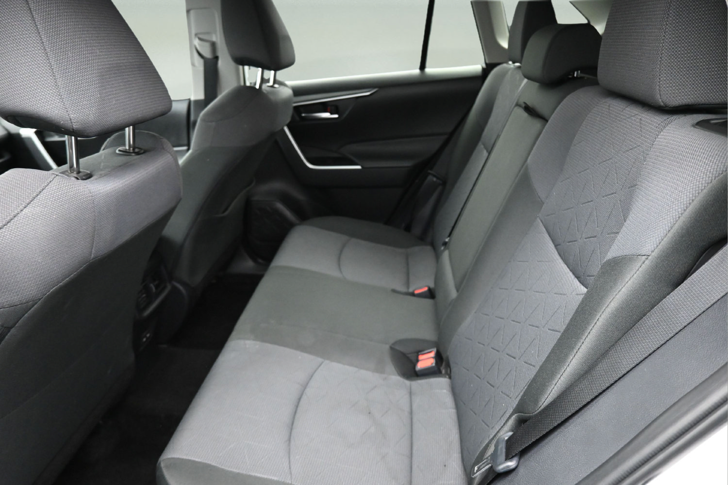 Used 2025 Toyota RAV4 XLE AWD/4WD image 25